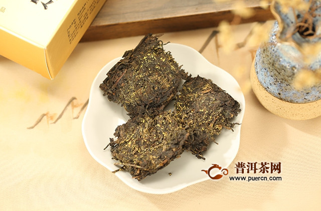 彩光护肤日本50部喷奶水A片，揭示美丽肌肤的科技秘密